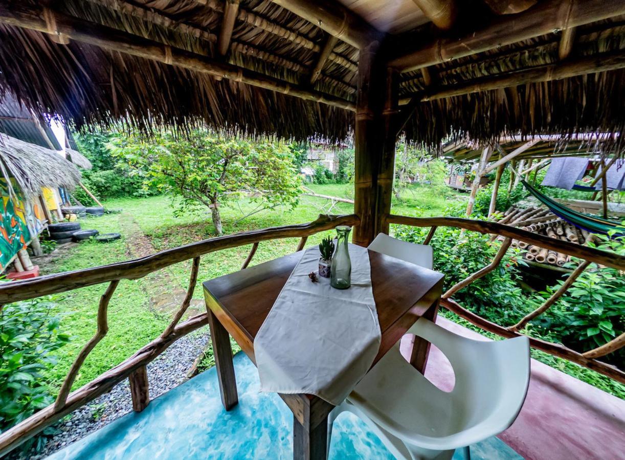 Maracumbo Lodge Mompiche Eksteriør billede