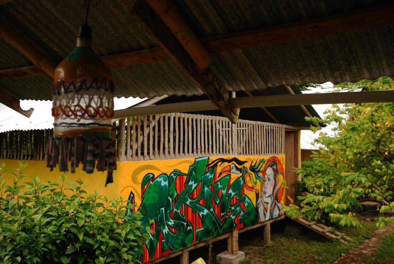 Maracumbo Lodge Mompiche Eksteriør billede